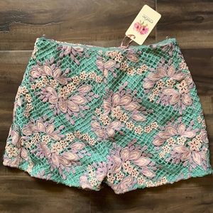😍ENTRO Floral High Waist Shorts😍